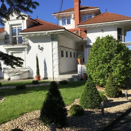3 Bedroom Private Floor In Luxury Mansion Budapest Ngoại thất bức ảnh